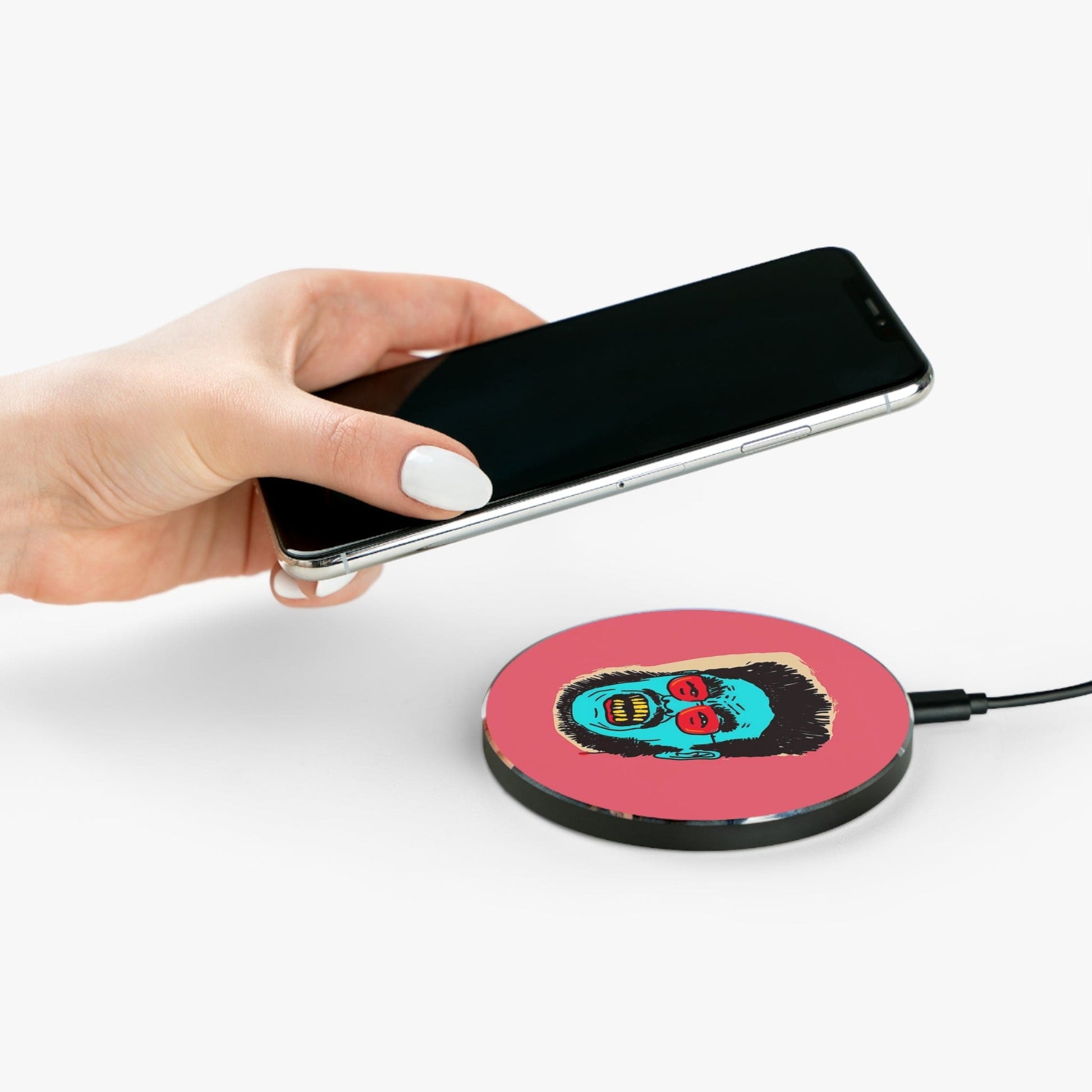 Accessories Neon Nemesis: Wireless Charger